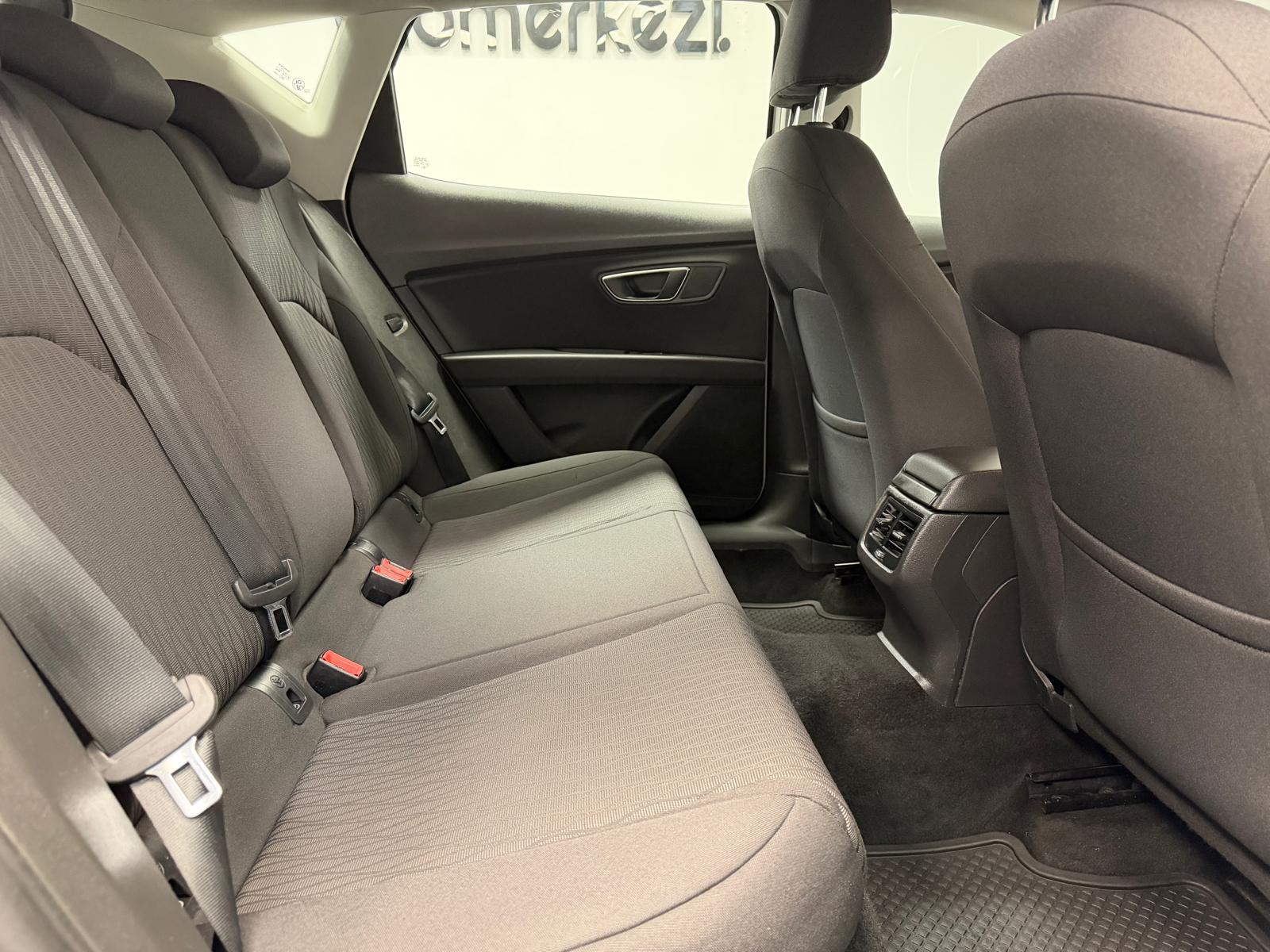 SEAT LEON 12
